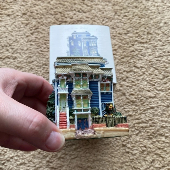 Liberty Falls Palace The Governors Mansion. Vintage - Picture 1 of 10